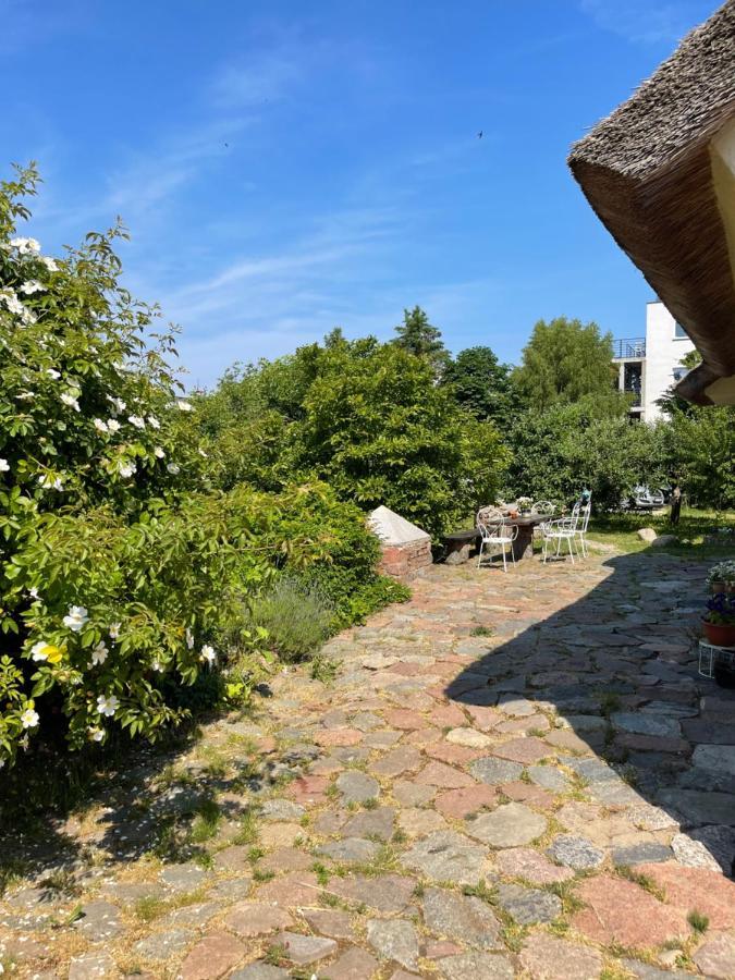 Oaza Pod Strzecha Klimatyczny Dom Z 3 Sypialniami Na Wylacznosc Z Kominkiem I Duzym Ogrodem Ustronie Morskie Esterno foto